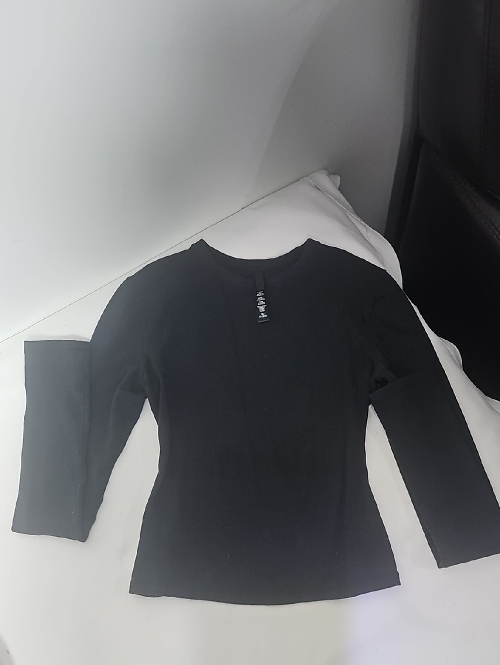 SKIMS Black Long Sleeve Women's Tee